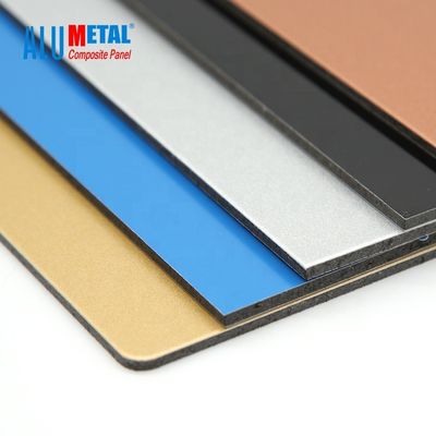 6mm Dibond 1500 x 4000mmのPEのアルミニウム合成のパネルのサンドイッチ ボードのナノの耐火性