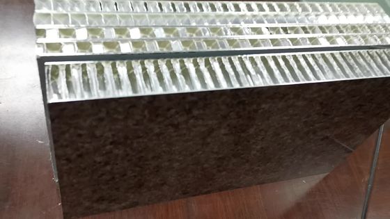 合成の木製の石造りの蜜蜂の巣のパネル100mmの大理石は1575MM外部B1 FR突き出た